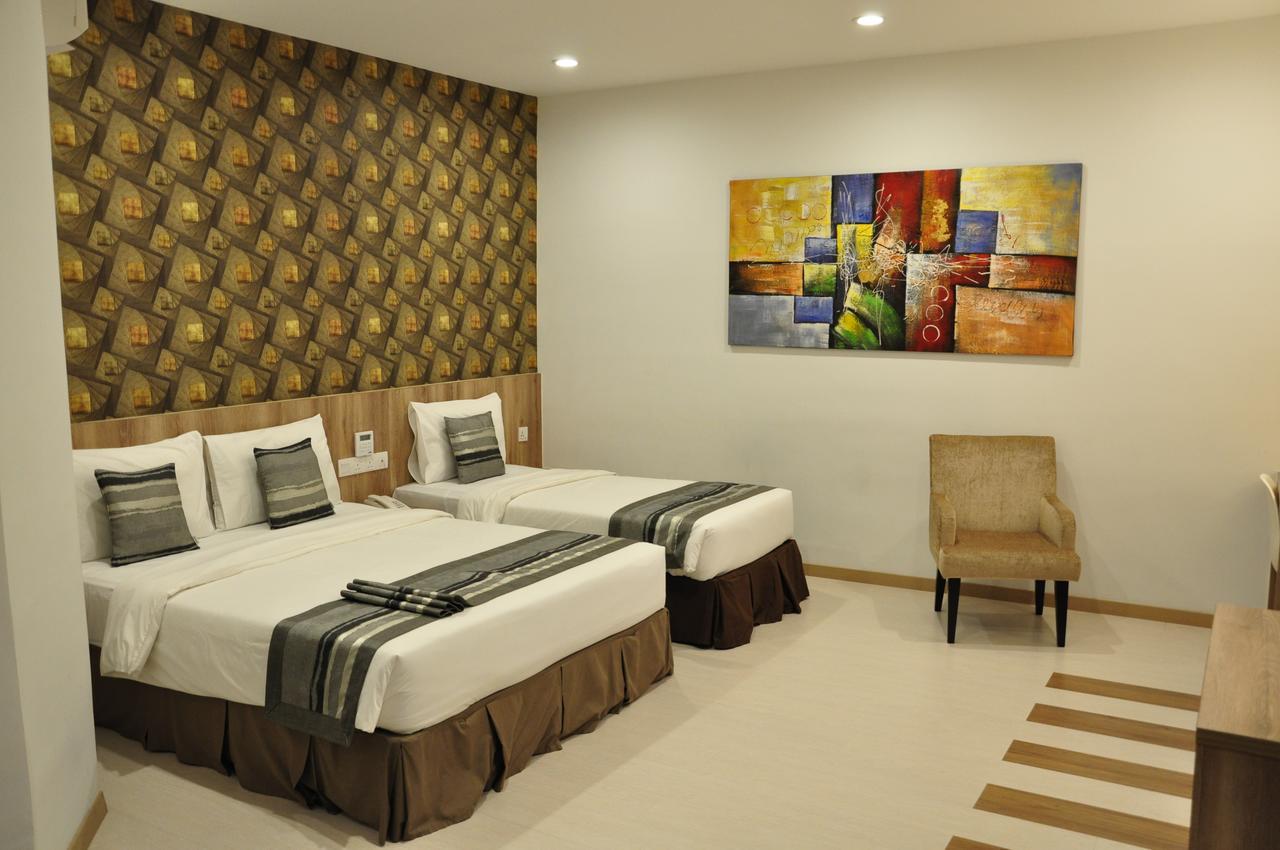 Valya Hotel, Ipoh Exterior photo
