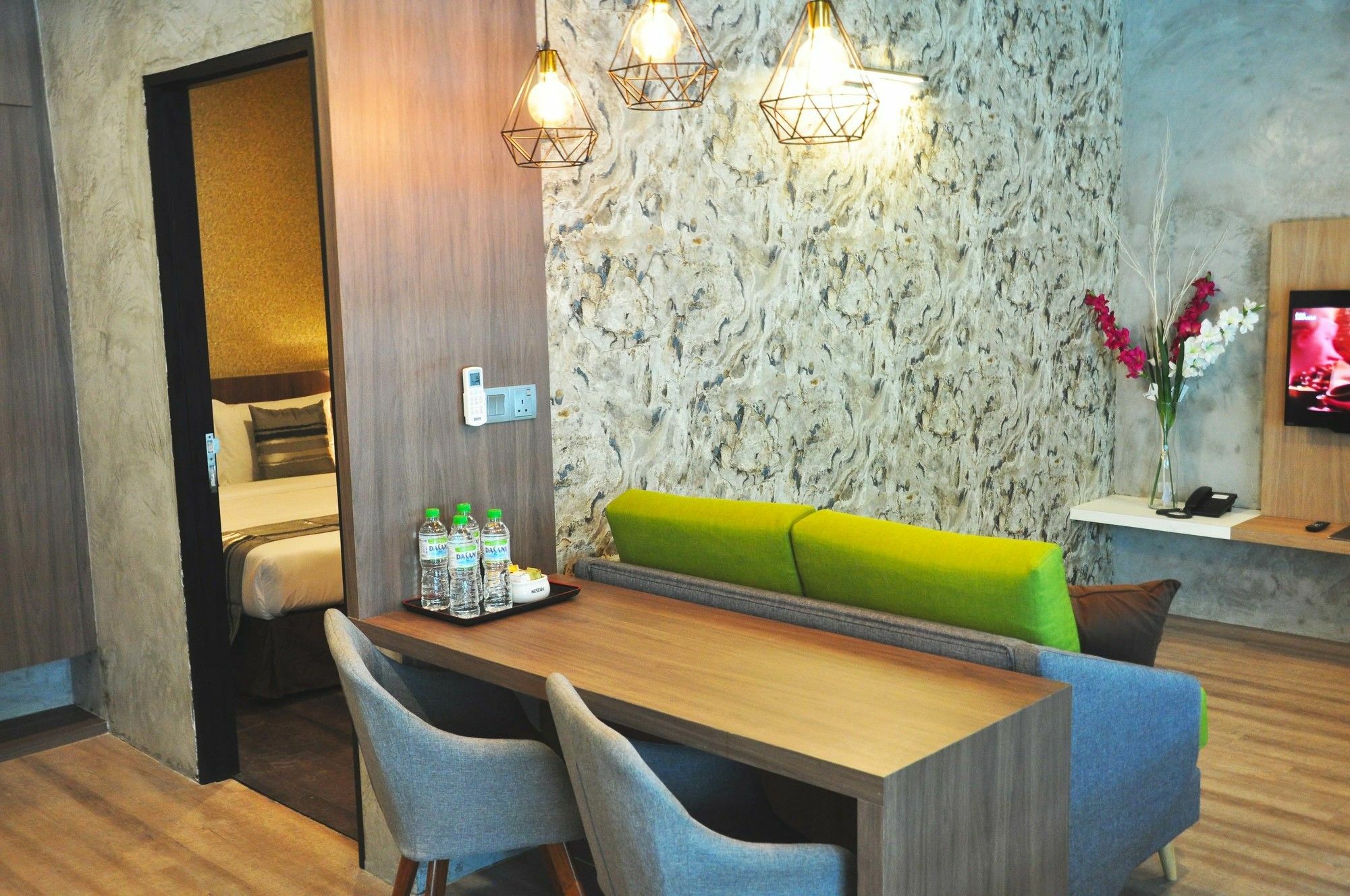 Valya Hotel, Ipoh Exterior photo