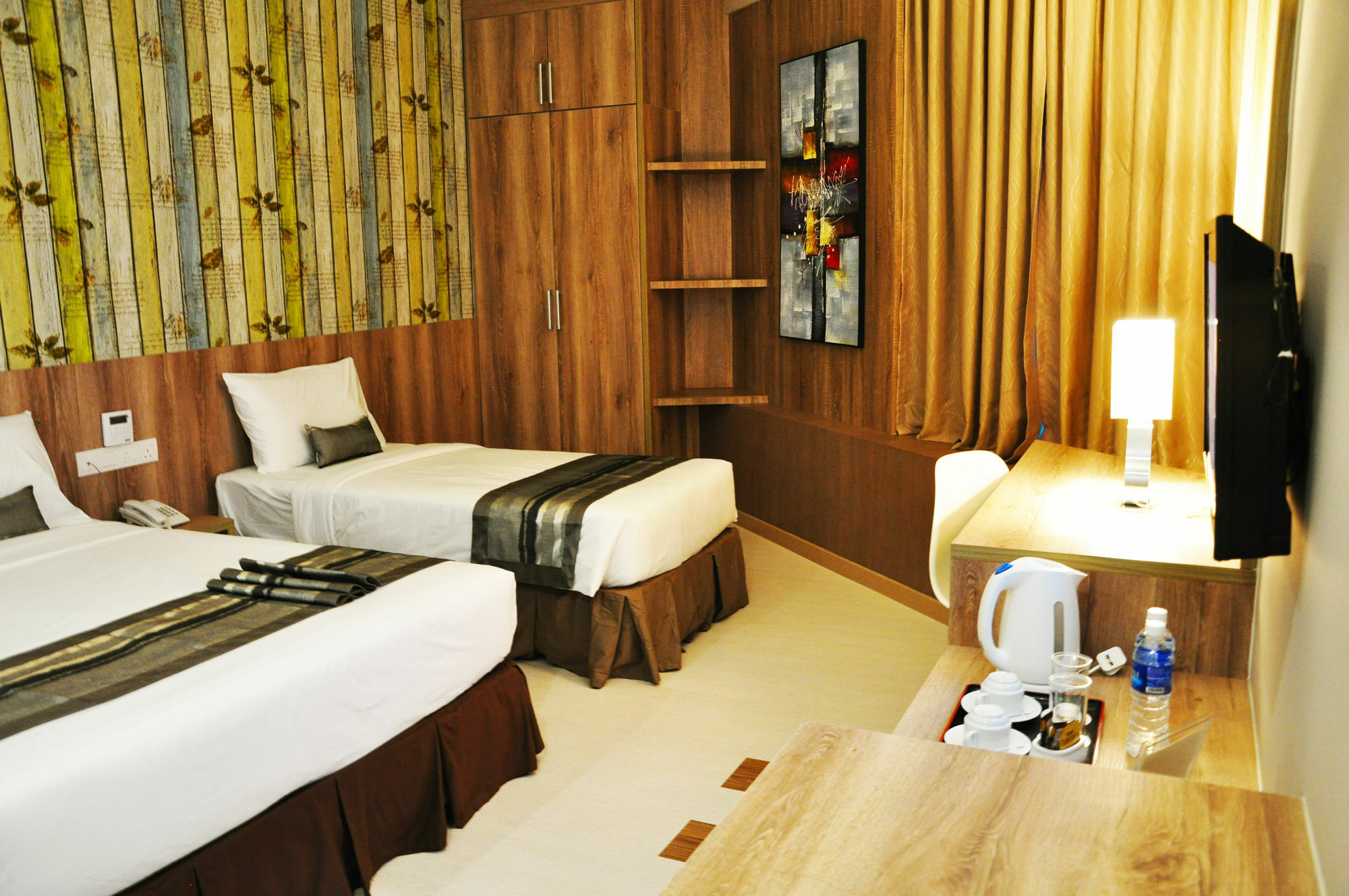 Valya Hotel, Ipoh Exterior photo